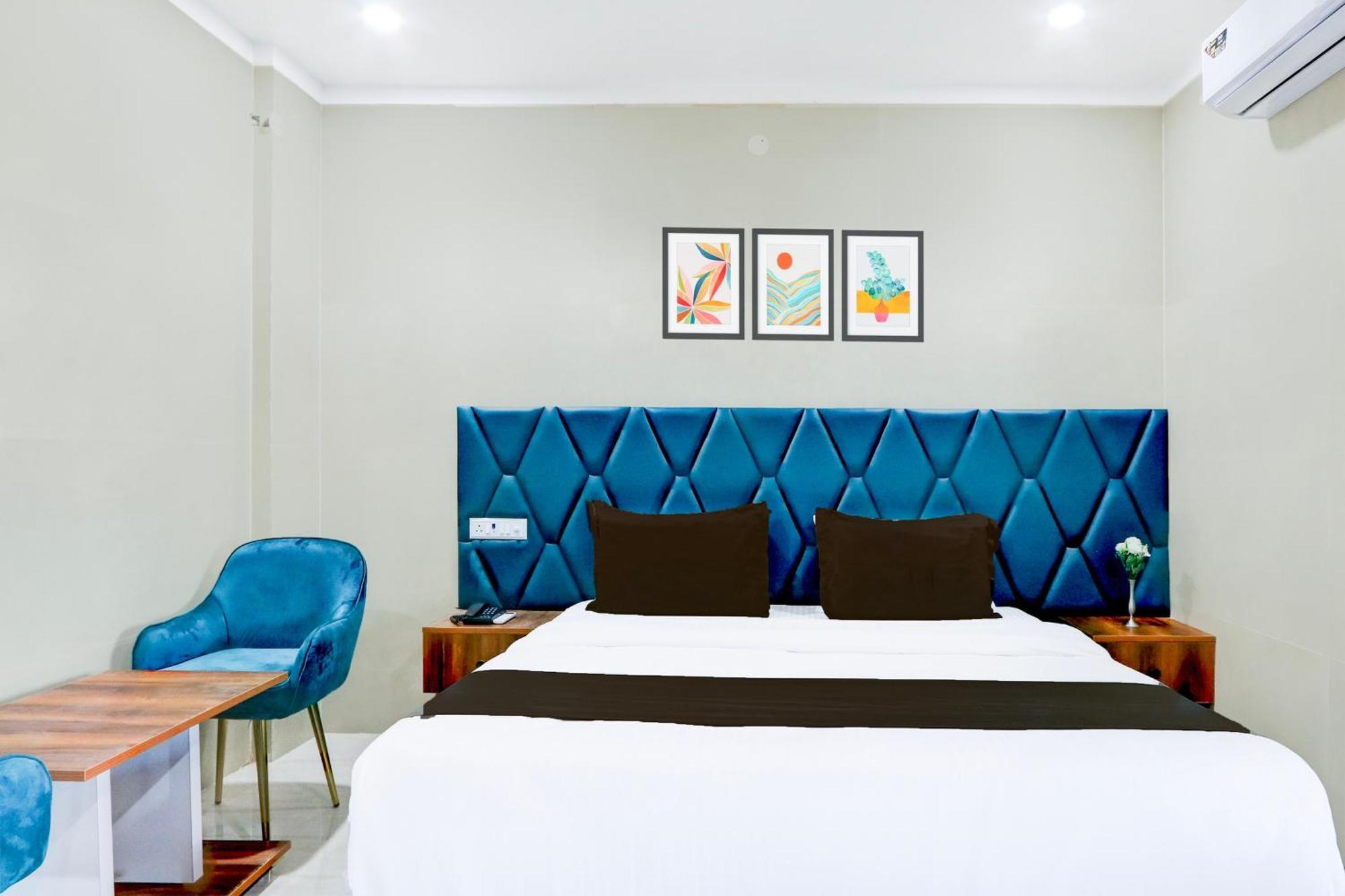 Hotel O Pr Grand Khammam エクステリア 写真