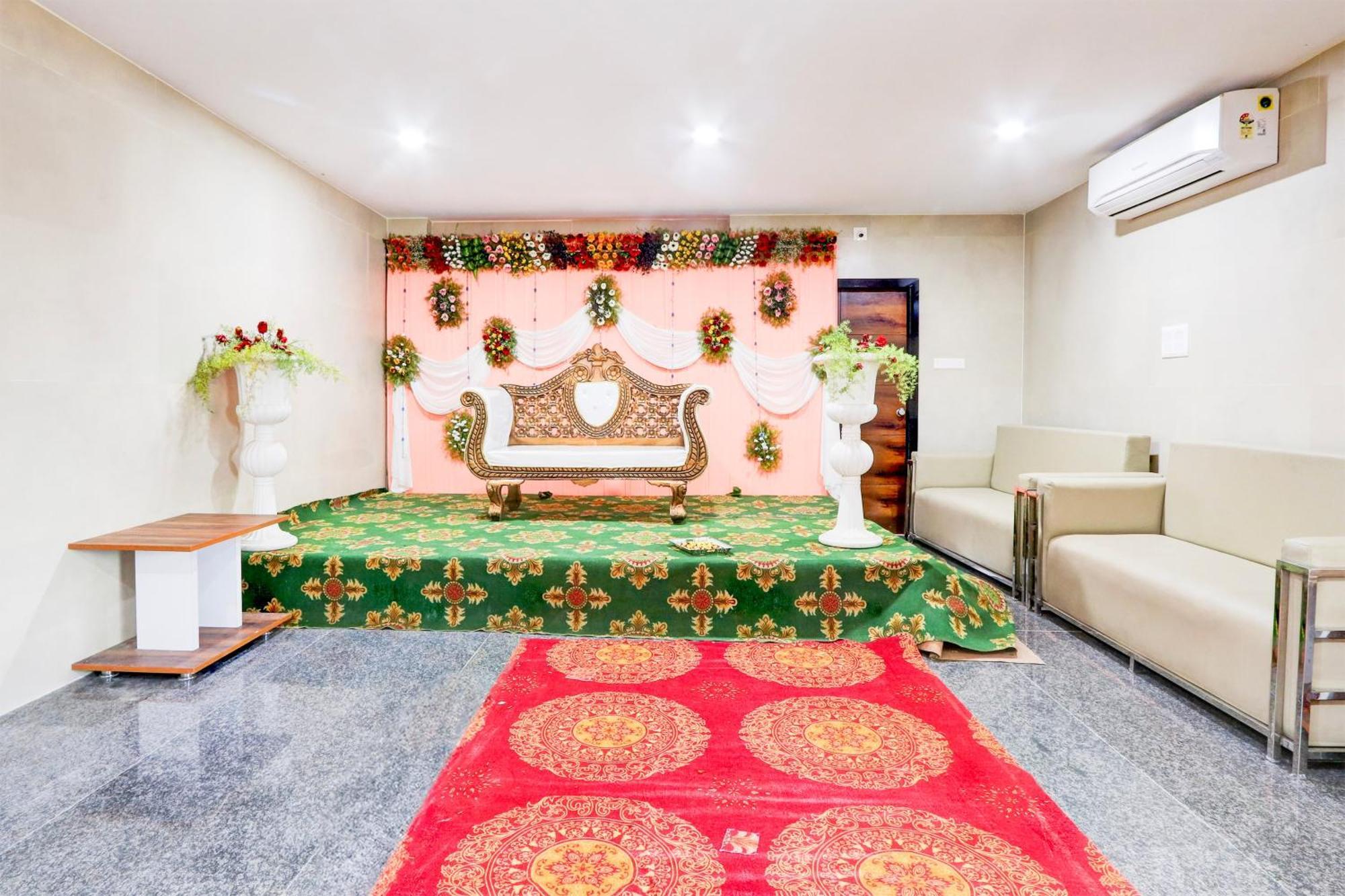 Hotel O Pr Grand Khammam エクステリア 写真