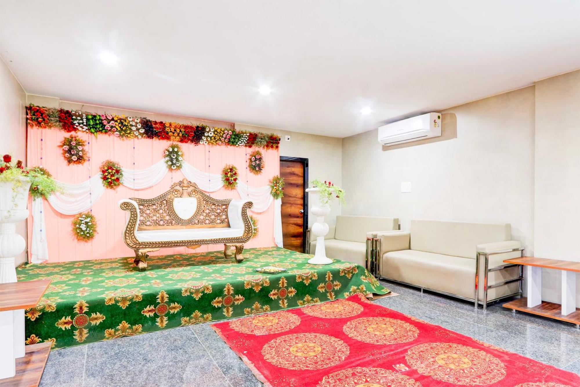 Hotel O Pr Grand Khammam エクステリア 写真