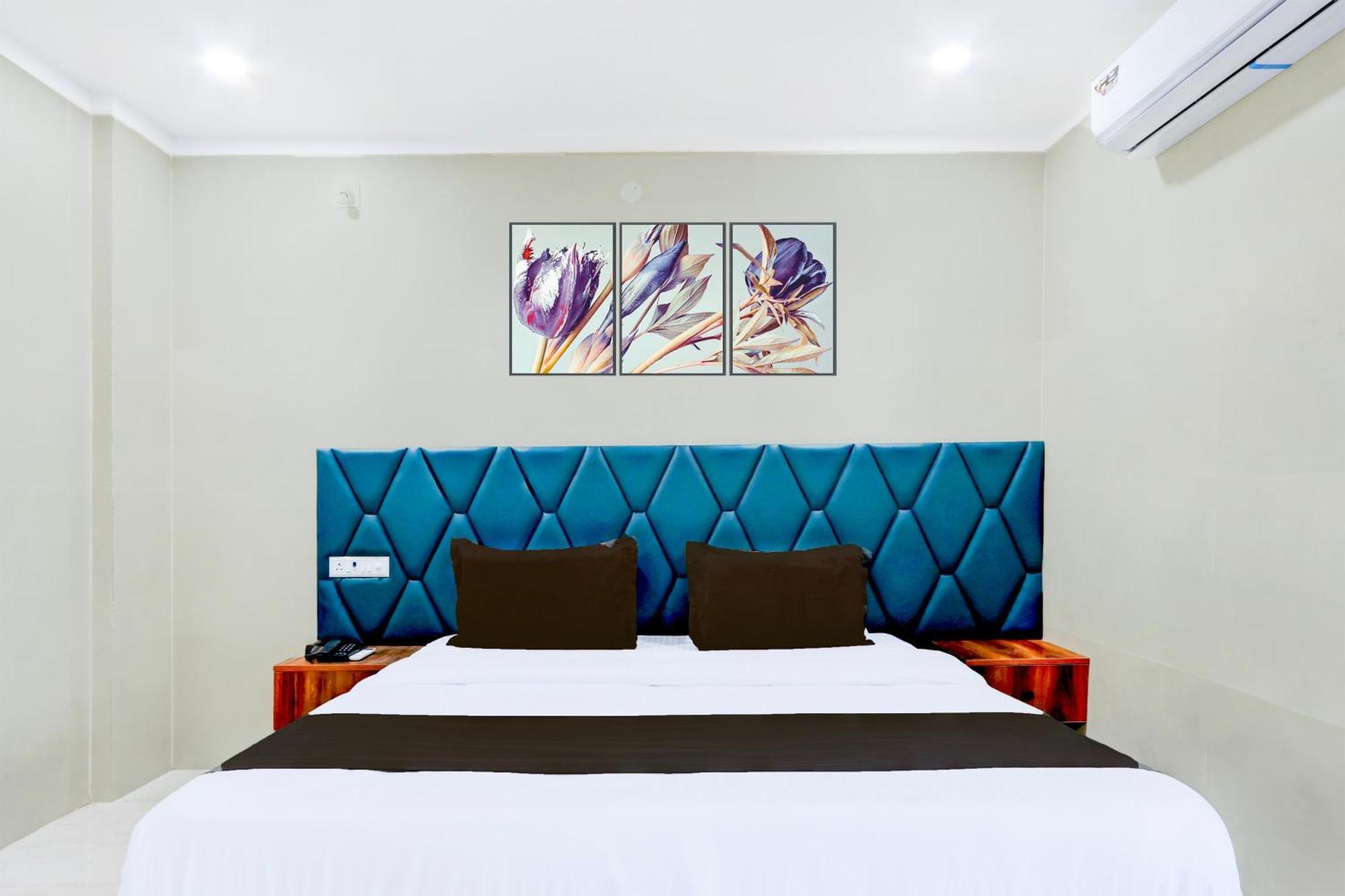 Hotel O Pr Grand Khammam エクステリア 写真