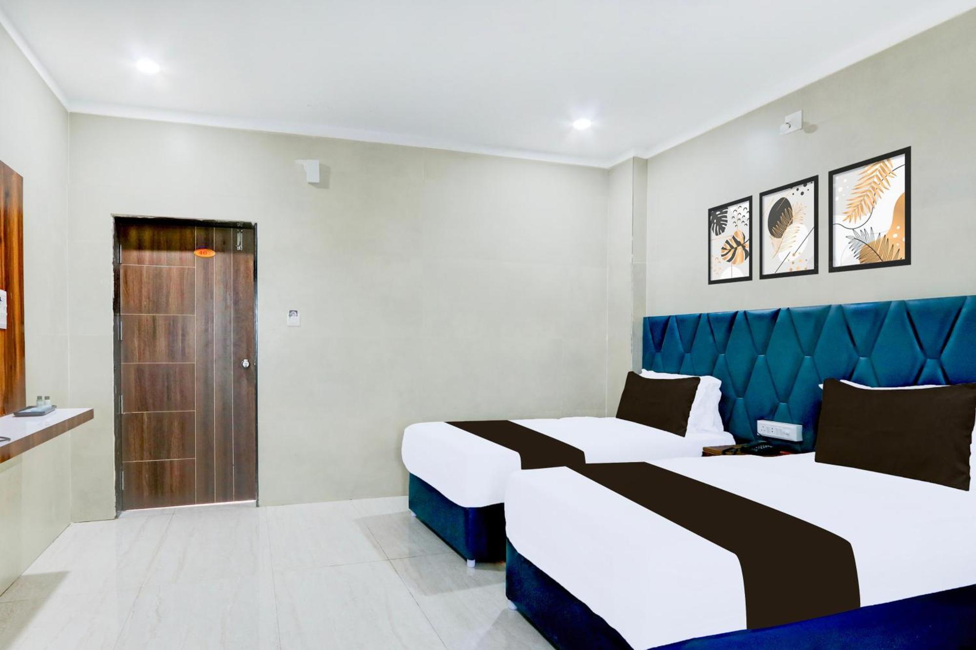 Hotel O Pr Grand Khammam エクステリア 写真
